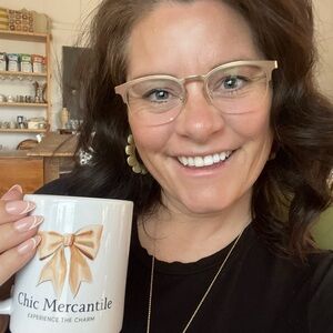 Meet your Posher, Abby